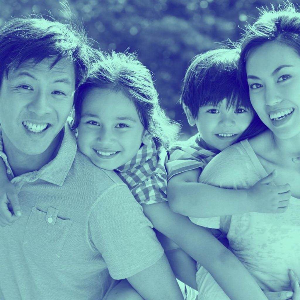 image of family, 2 parents, 2 children