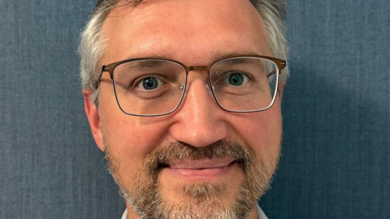 Dr. Alexander Kapustin